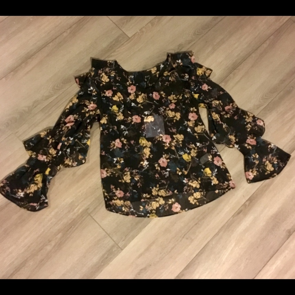 NWT LUMIERE WOMENS FLORAL SHEER BLOUSE